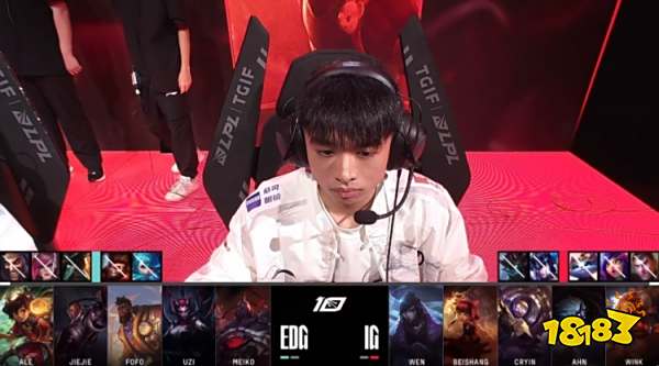 在现代足球 在现代足球