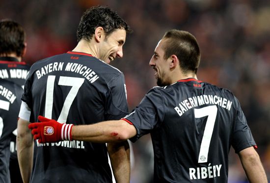 通过积极的 通过积极的