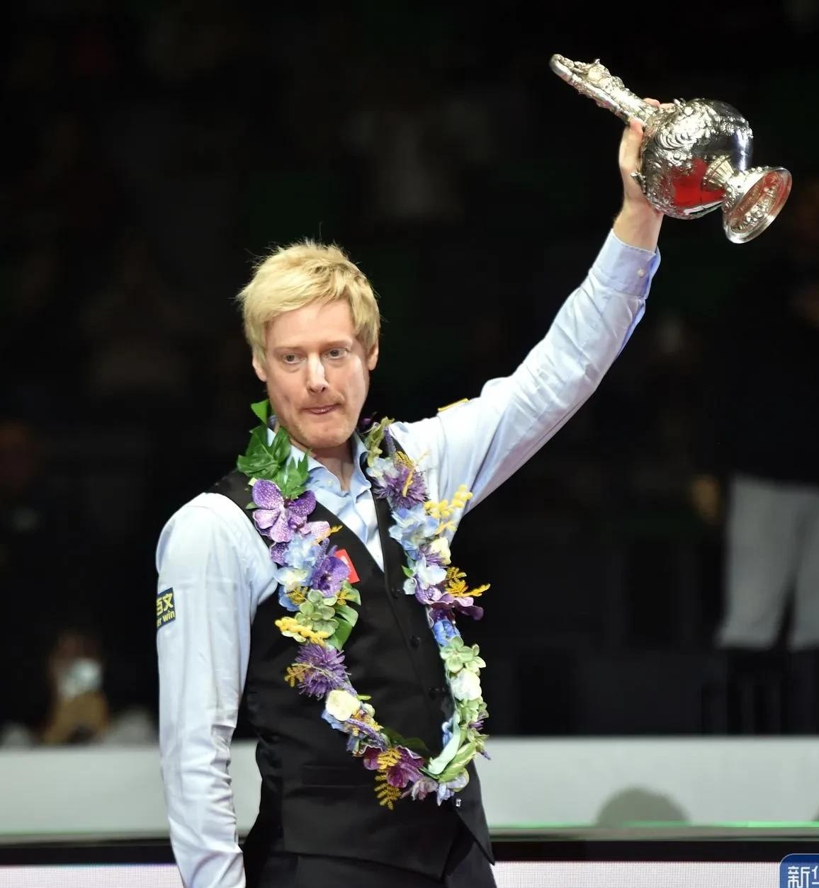 火箭打得更 火箭打得更